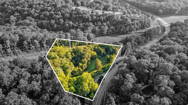 1986 Highway 76, Adams, TN 37010