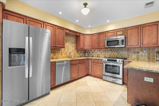 403 Timberbrooke Drive C, Bedminster, NJ 07921