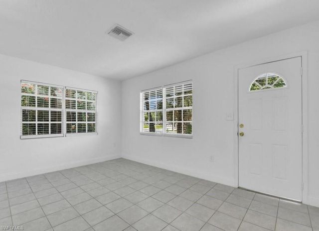 915 Alderman ST, Fort Myers, FL 33916