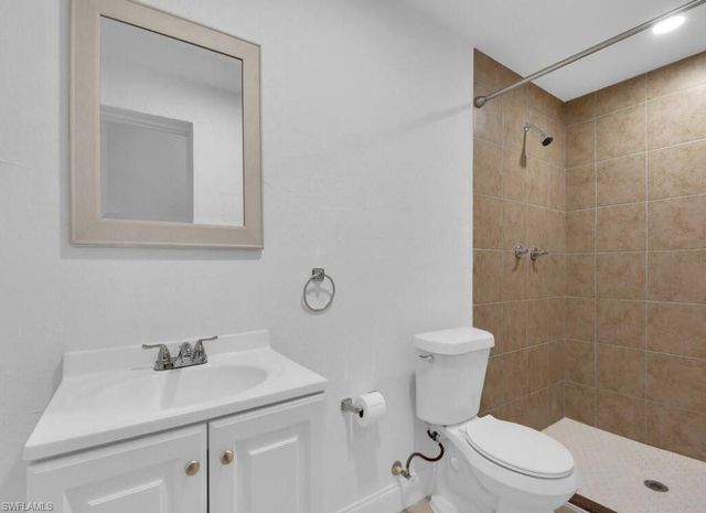 915 Alderman ST, Fort Myers, FL 33916