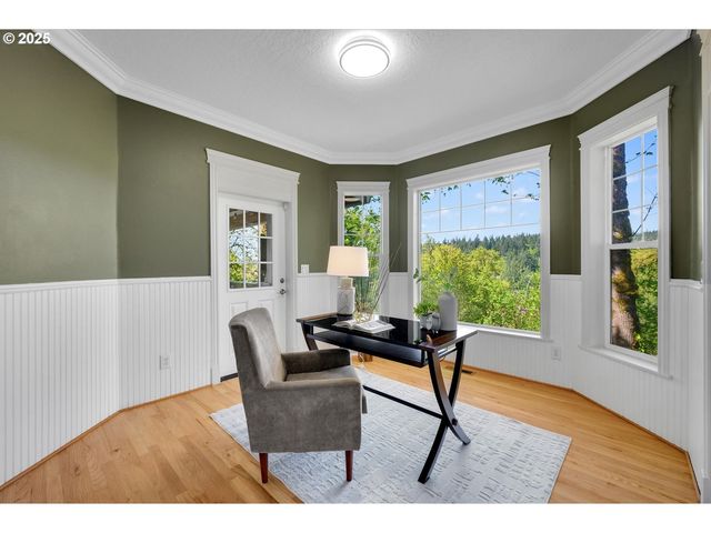 15564 S NEIBUR Rd, Oregon City, OR 97045