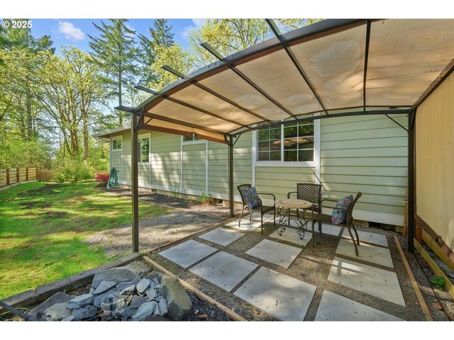 15564 S NEIBUR Rd, Oregon City, OR 97045