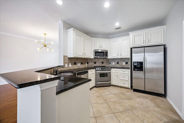 1800 W Webster Street, Houston, TX 77019