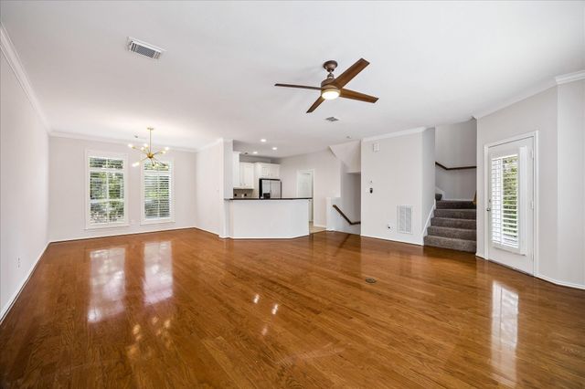 1800 W Webster Street, Houston, TX 77019