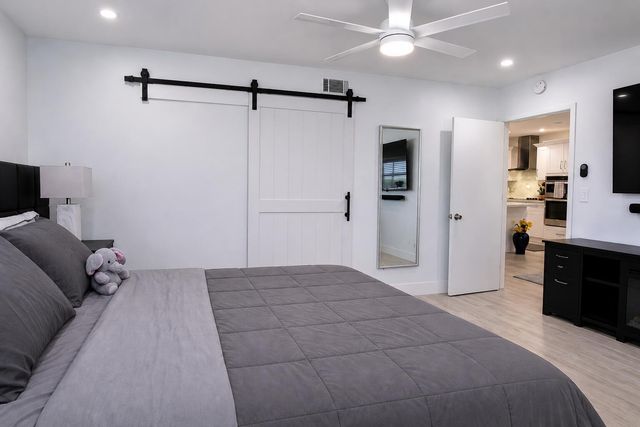 7787 Golf Cir Drive 301, Margate, FL 33063
