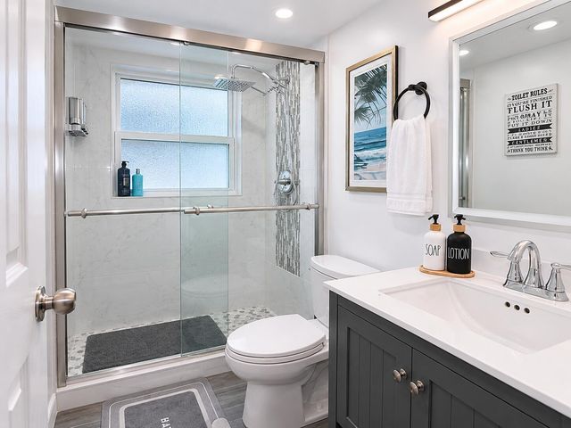 7787 Golf Cir Drive 301, Margate, FL 33063