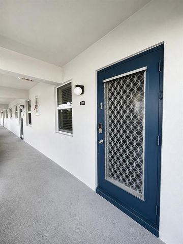 7787 Golf Cir Drive 301, Margate, FL 33063