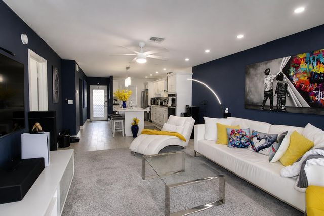 7787 Golf Cir Drive 301, Margate, FL 33063