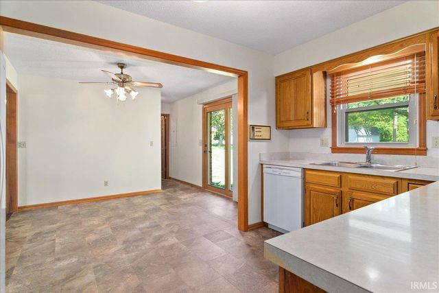 1116 N MAIN Street, Princeton, IN 47670