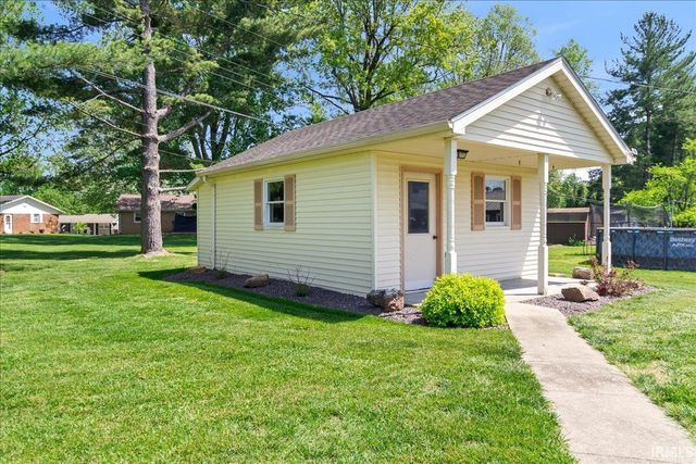 1116 N MAIN Street, Princeton, IN 47670