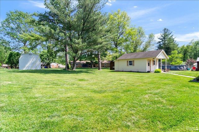 1116 N MAIN Street, Princeton, IN 47670