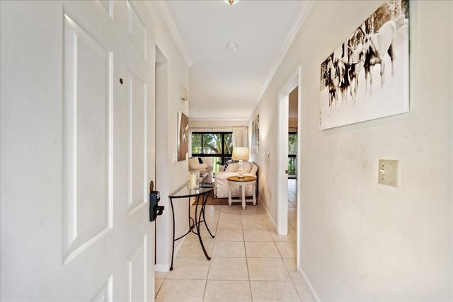 13334 Polo Club Road 329, Wellington, FL 33414