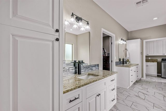 12420 SW Graclyn Ct, Lawton, OK 73505