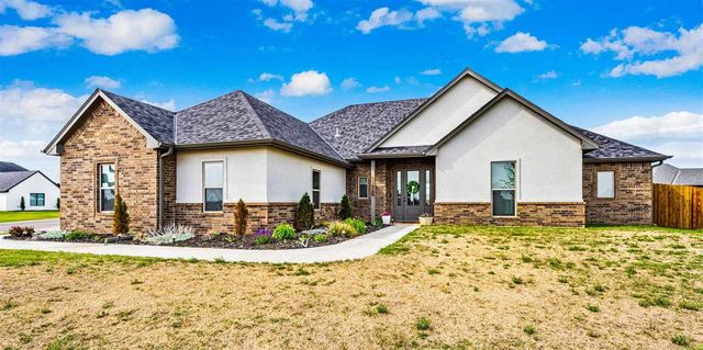 12420 SW Graclyn Ct, Lawton, OK 73505