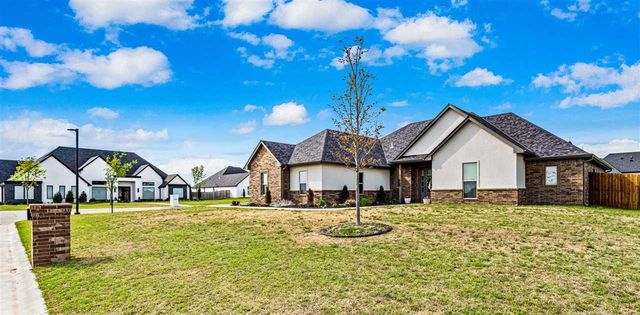 12420 SW Graclyn Ct, Lawton, OK 73505