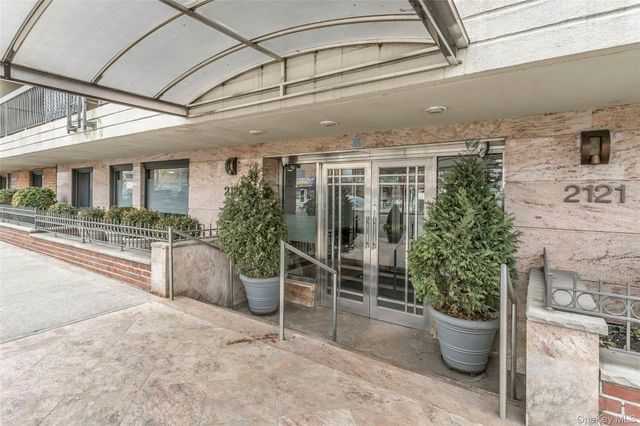 2121 Shore Parkway 3M, Brooklyn, NY 11214