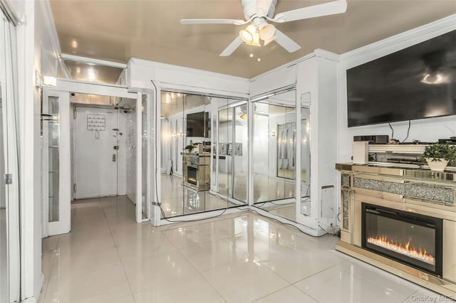 2121 Shore Parkway 3M, Brooklyn, NY 11214