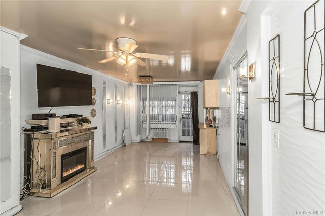 2121 Shore Parkway 3M, Brooklyn, NY 11214