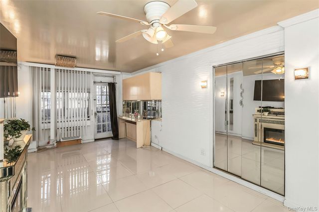 2121 Shore Parkway 3M, Brooklyn, NY 11214