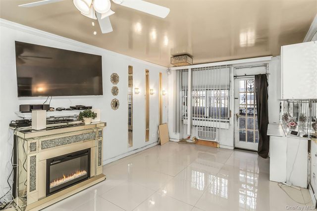 2121 Shore Parkway 3M, Brooklyn, NY 11214