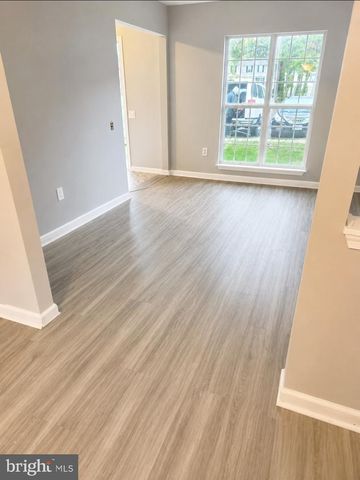 2561 ROBINSON PL, Waldorf, MD 20602