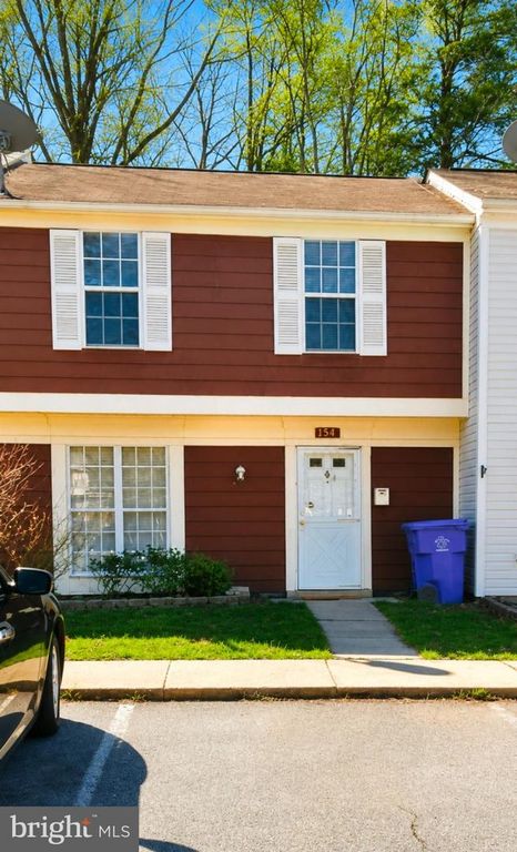 2561 ROBINSON PL, Waldorf, MD 20602