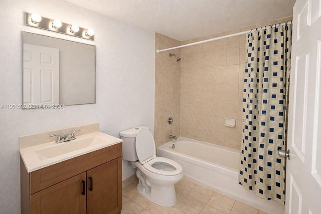 2752 NW 131st St 2752, Opa-locka, FL 33054