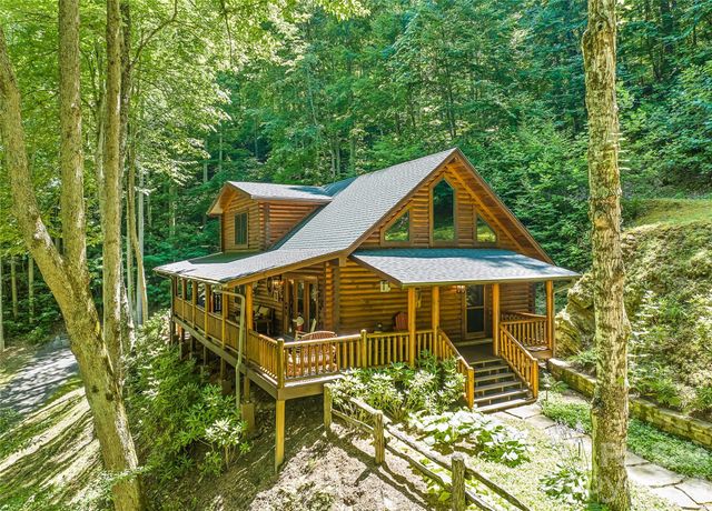 26 Tawodi Trail, Maggie Valley, NC 28751