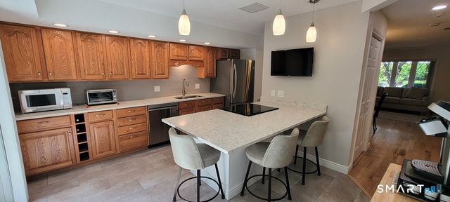 20 Wolf Hill Road 10C, Wolcott, CT 06716