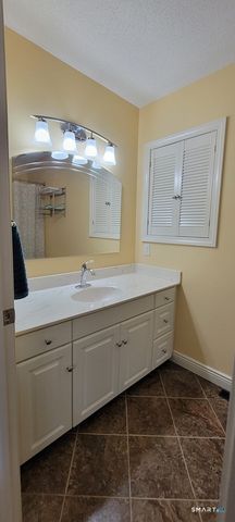 20 Wolf Hill Road 10C, Wolcott, CT 06716