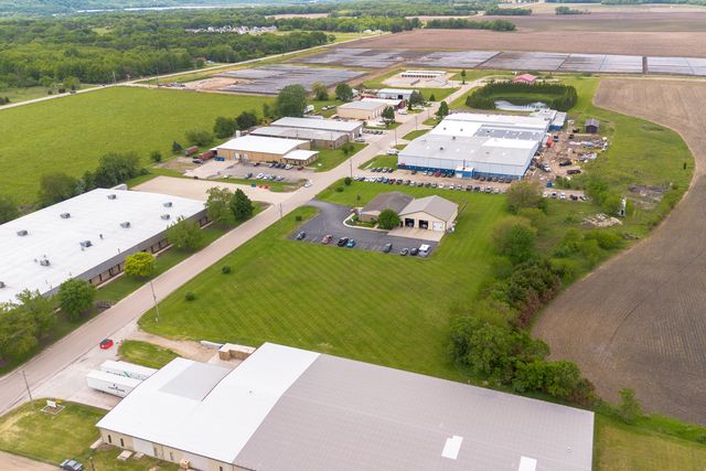 2 Wolfers Industrial Drive, Spring Valley, IL 61362