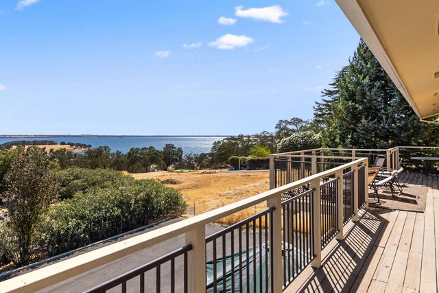 3460 Lakeview Dr, Ione, CA 95640