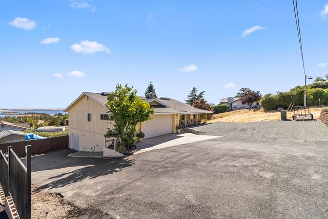 3460 Lakeview Dr, Ione, CA 95640