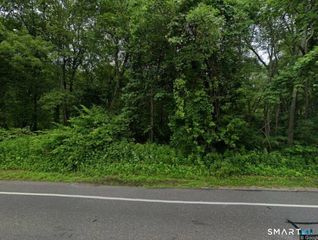 350-352 Newtown Avenue, Norwalk, CT 06851