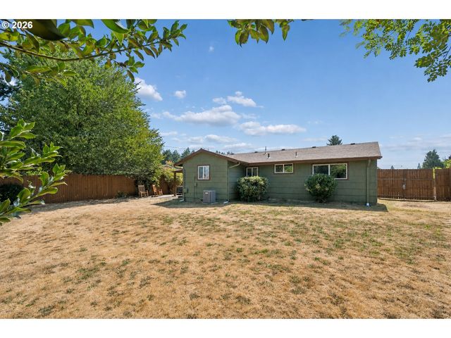 12513 Ne Russell St, Portland, OR 97230