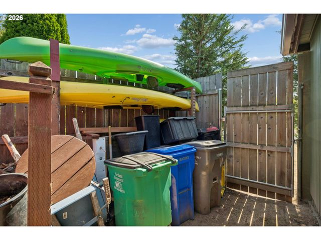 12513 Ne Russell St, Portland, OR 97230