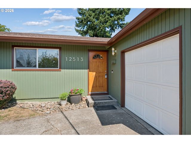 12513 Ne Russell St, Portland, OR 97230
