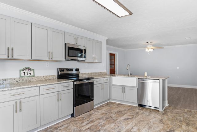 115 Rowes Pump Drive, Rowesville, SC 29133