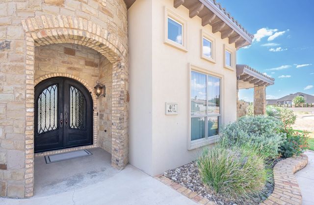 402 Bella Vista Circle, Odessa, TX 79765