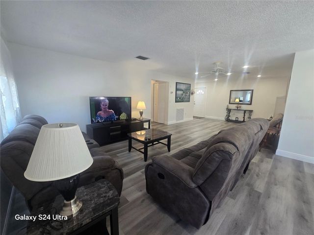 5603 80TH STREET N 216, St Petersburg, FL 33709