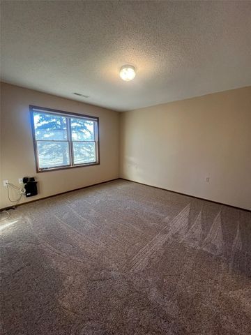 206 13th Street, Vinton, IA 52349