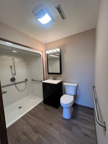 206 13th Street, Vinton, IA 52349