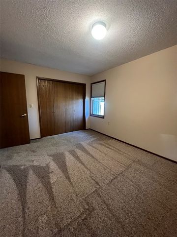 206 13th Street, Vinton, IA 52349