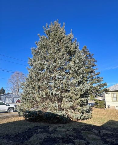 206 13th Street, Vinton, IA 52349