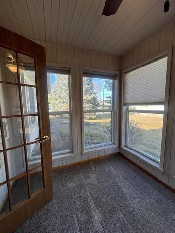 206 13th Street, Vinton, IA 52349