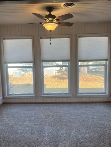 206 13th Street, Vinton, IA 52349