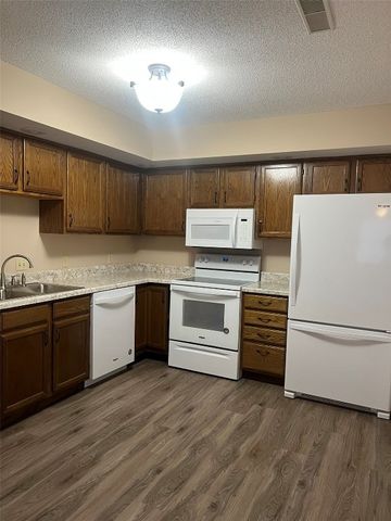 206 13th Street, Vinton, IA 52349