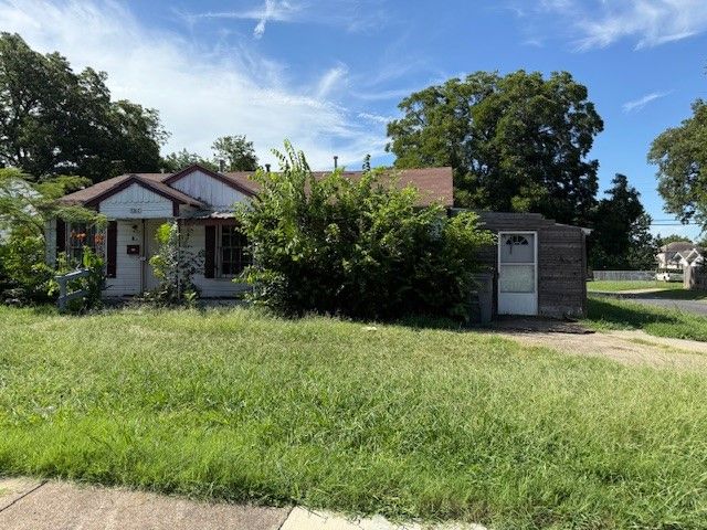 3202 Reynolds Avenue, Dallas, TX 75223