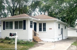 7074 Orchard Avenue, Warren, MI 48091