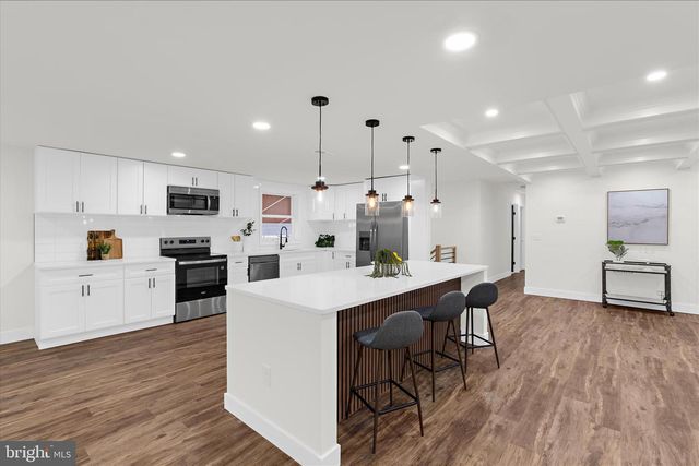 8209 OLD HAGERSTOWN RD, Middletown, MD 21769